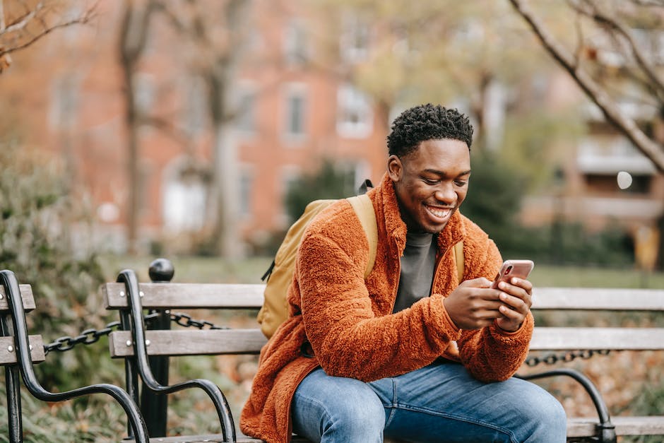 Read more about the article The Essential Guide to Choosing the Right SMS Package for Promotional Campaigns